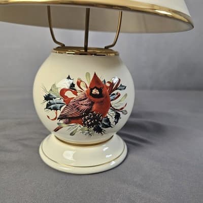 Lenox Christmas Winter Greetings Candle Lamp Cardinal Tea Light Lamp - Thumbnail 4