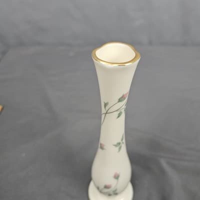 Lenox Vintage Bud Vase Rose Manor Hand Decorated w/24K Gold Trim - Thumbnail 2