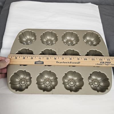 Nordic Ware Bundt Brownie Pan 12 Count Aluminum Non Stick Holiday Baking - Thumbnail 7