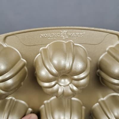 Nordic Ware Bundt Brownie Pan 12 Count Aluminum Non Stick Holiday Baking - Thumbnail 5