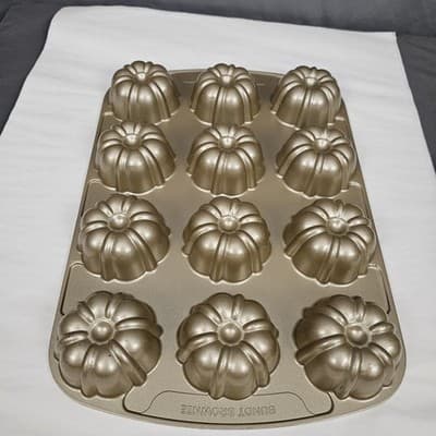 Nordic Ware Bundt Brownie Pan 12 Count Aluminum Non Stick Holiday Baking - Thumbnail 3