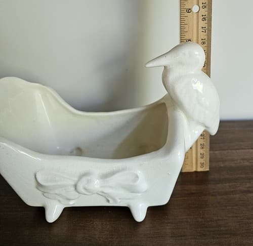 Vintage Off-white Nursery Planter Stork on Cradle, No Chips Or Cracks MCM - Thumbnail 7