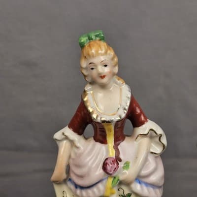 Victorian Lady & Man Pair of Porcelain Figurines Marked Occupied Japan 7.5" Vtg - Thumbnail 2