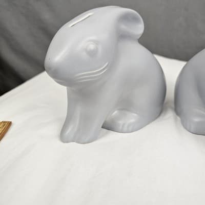 Pfaltzgraff Yorktowne Stoneware Bunny Rabbit Bank 5.5" tall Pale Purple Set of 2 - Thumbnail 11
