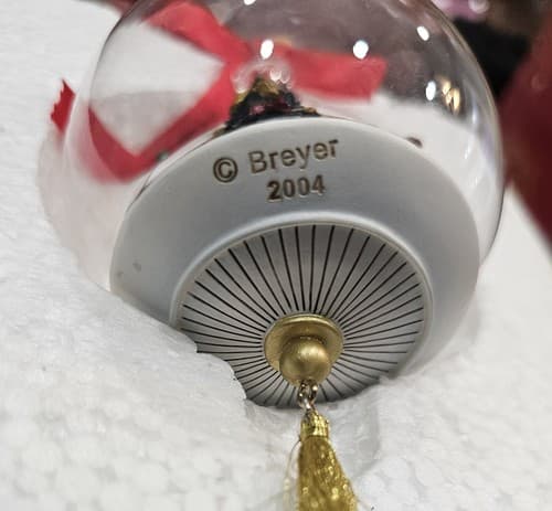 Breyer Holiday Mischief Glass Globe Ornament Horse 2004 - Thumbnail 4