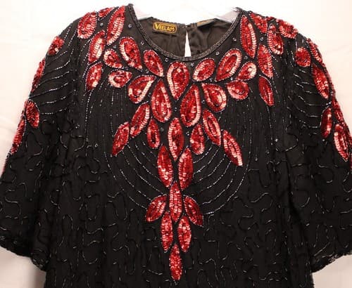 Veelam Silk Sequin Woman's Size Large Top Black Red Sequins - Thumbnail 4