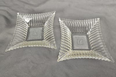 Art Deco Style Square Clear Glass Dish Tray Candy Trinket Bowls Ashtray Lot Of 2 - Thumbnail 2