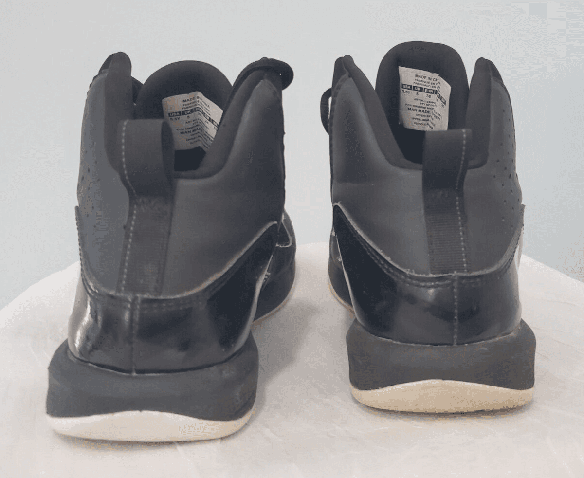 Under Armour Size 5.5 Boys High Top Jet 2 1246944-001 Black Lace Up Basketball - Thumbnail 4