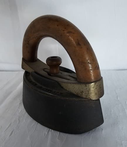 Mid 19th Century Colebrookdale Iron With Removable Handle Potts PA DECOR & WORKS - Thumbnail 4
