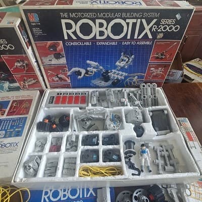 Robotix Many Parts Including Boxes for R-2000 R-1500 UNTESTED - Thumbnail 7