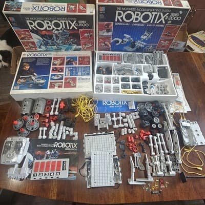 Robotix Many Parts Including Boxes for R-2000 R-1500 UNTESTED - Thumbnail 2