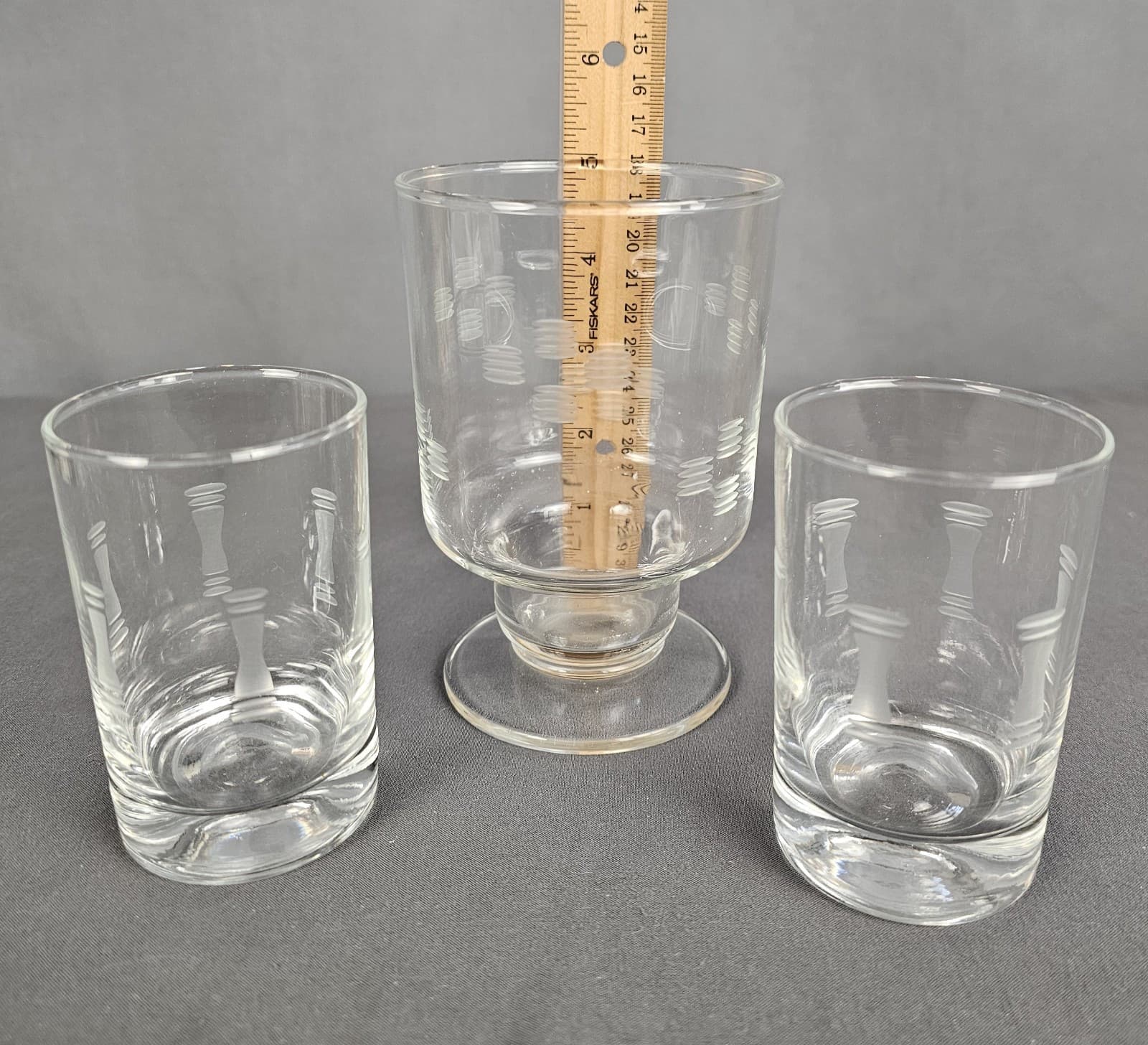 MCM Vintage Libby Windsor Scotch Glasses With Etched Hour Glass Design Set Of 3 - Thumbnail 2