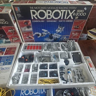 Robotix Many Parts Including Boxes for R-2000 R-1500 UNTESTED - Thumbnail 9