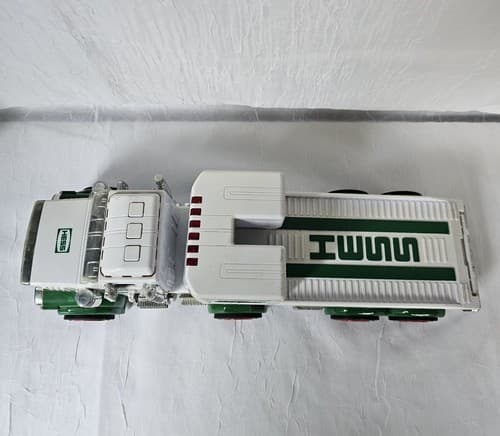 Hess 2013 Gasoline Race Car Hauler Truck White Green Tractor Trailer Toy As Is - Thumbnail 3