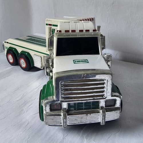 Hess 2013 Gasoline Race Car Hauler Truck White Green Tractor Trailer Toy As Is - Thumbnail 6