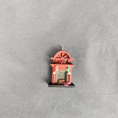 1997 Hallmark Keepsake Miniature Mini Christmas Ornament Ready For Santa Members - Thumbnail 2