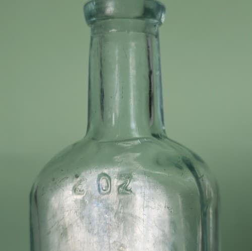 Leroy NY Medicine Bottle S.C. Wells & Co. Established in 1870 Blue/Green 2oz - Thumbnail 3