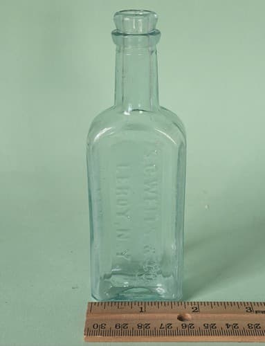 Leroy NY Medicine Bottle S.C. Wells & Co. Established in 1870 Blue/Green 2oz - Thumbnail 9