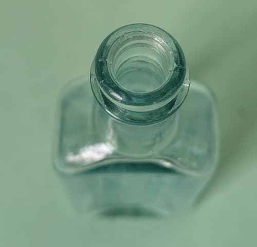 Leroy NY Medicine Bottle S.C. Wells & Co. Established in 1870 Blue/Green 2oz - Thumbnail 2