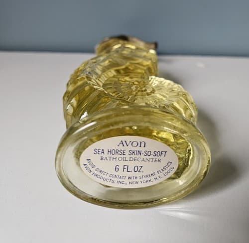 Avon Sea Horse Skin So Soft Bath Oil 6 oz Decanter Vintage Collectible Bottle - Thumbnail 3
