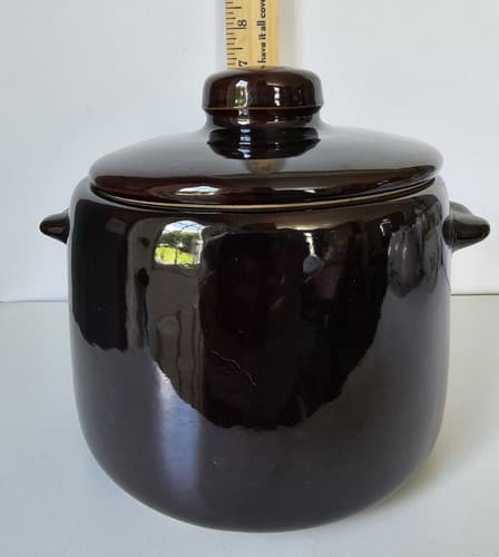 Vintage West Bend Brown Bean Pot 2+ Qt Crock w/Lid 6” Tall 5” Wide Ovenware - Thumbnail 2