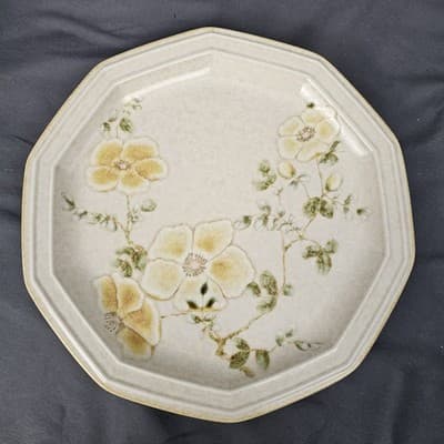 Mikasa Avante Venezia Floral Dinner Plates 10.75” Japan Set of 2 Vintage Retro - Thumbnail 2
