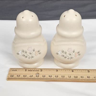 Vintage Pfaltzgraff Remembrance Salt & Pepper Shakers Floral Leaf - Thumbnail 6