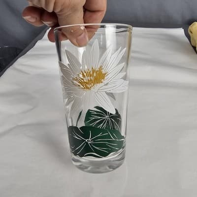 Vintage Boscul Peanut Butter 5" Glass Water Lily Mrs. J. H Pring - Thumbnail 6