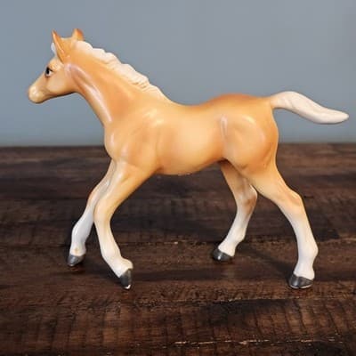 Vintage Lefton Palomino Foal Horse w White Socks 4.5 Tall Porcelain #2212 - Thumbnail 5