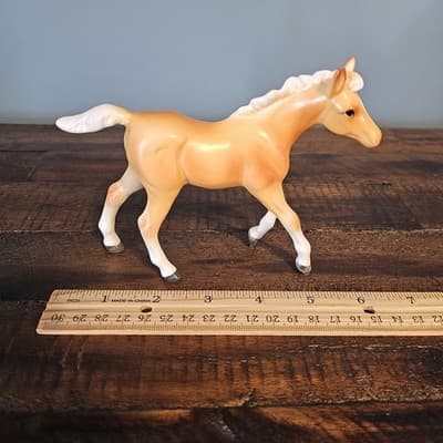 Vintage Lefton Palomino Foal Horse w White Socks 4.5 Tall Porcelain #2212 - Thumbnail 8