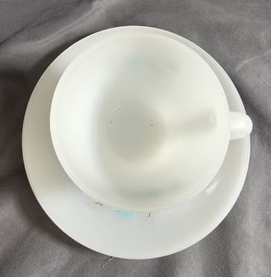 Vtg Anchor Hocking Fire King Milk Glass Cup Saucer Bonnie Blue Flowers - Thumbnail 3