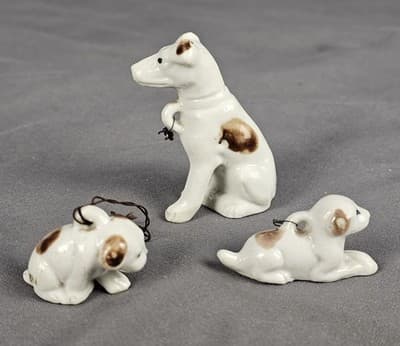 Vintage Made in Japan Dog and Puppies 2 1/4" tall Minature Set - Thumbnail 3