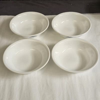 Set Of 4 Corelle Corning Blue Hearts 5 3/8" Berry Bowls (No Chips or Cracks) - Thumbnail 2