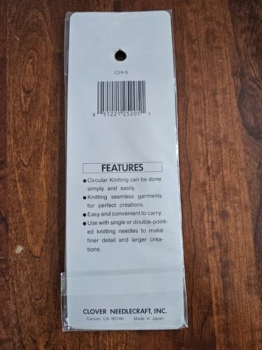 Clover 24" No 5 (3 3/4mm) Bamboo Circular Knitting Needles 3016524 - Thumbnail 2