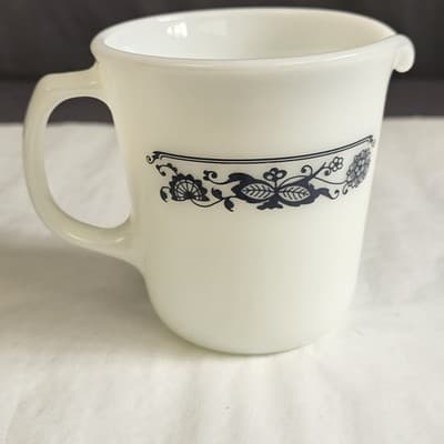 PYREX 3.5” Old Town Blue Onion Creamer Vintage Milk Glass Tall D Handle - Thumbnail 2