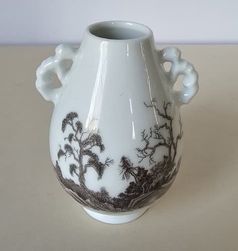 Porcelain Treasures of Imperial Dynasty ~ Handled Mini Vase 3" Tall - Thumbnail 3