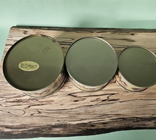3 Sizes of the Season Christmas Santa Claus Holiday Nesting Cookie Nuts Tins - Thumbnail 3