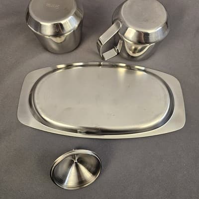 Vintage 1970 Oneida 18/8 Stainless Steel Sugar & Creamer w/ Matching Plate Japan - Thumbnail 6