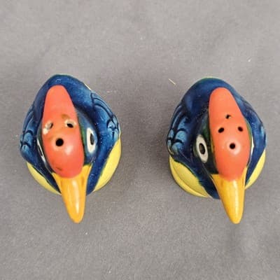 Vintage Kookaburra Bird Ceramic Salt and Pepper Shakers Japan Hand Painted - Thumbnail 3
