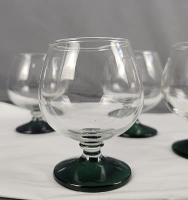 4 Arcoroc Mid Century Crystal Small Port Glasses Liquoir Emerald Green Stems - Thumbnail 5