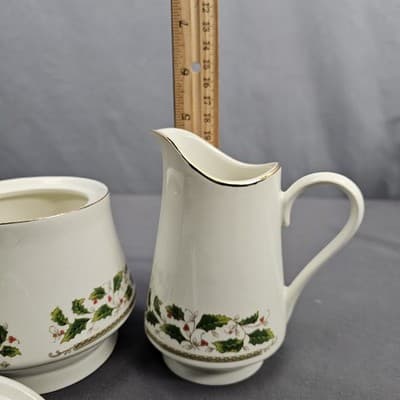 Holly Holiday Home for the Holidays Sugar and Creamer Set Christmas - Thumbnail 7