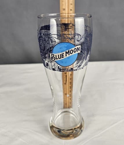 Blue Moon "City of Champions" Pilsner 20oz Tallboy Beer Glass 8.75” Tall - Thumbnail 4