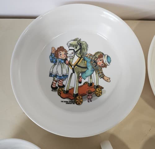 Vintage Raggedy Ann and Andy 1969 Melamine Cereal Bowls Plate cups Oneida Deluxe - Thumbnail 9