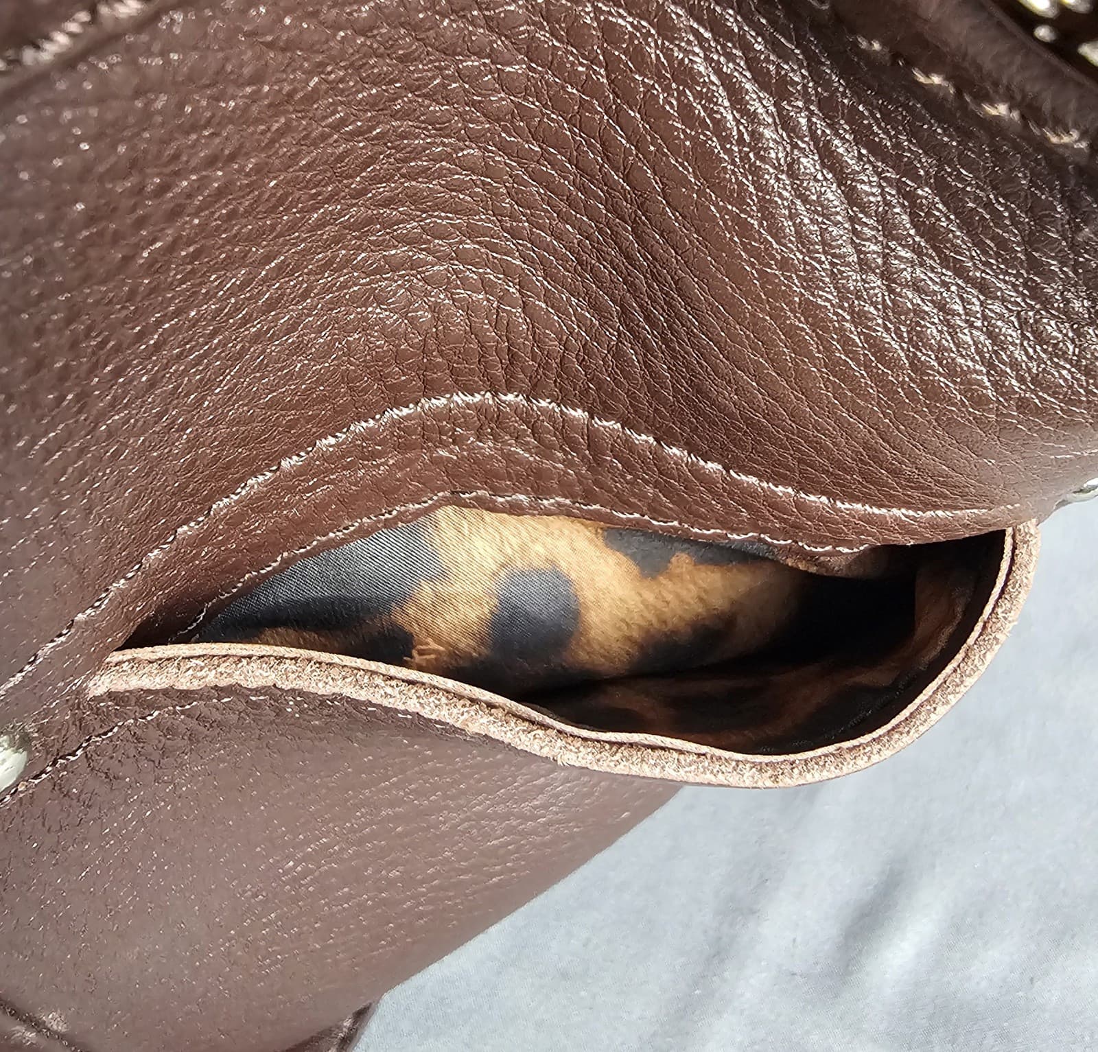 B. Makowsky Durango Soft Pebble Brown Leather Convertible Crossbody Shoulder Bag - Thumbnail 15