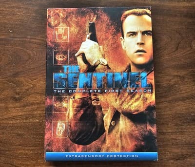 The Sentinel: The Complete First Season [3 Discs] Very Good Condition - Thumbnail 2