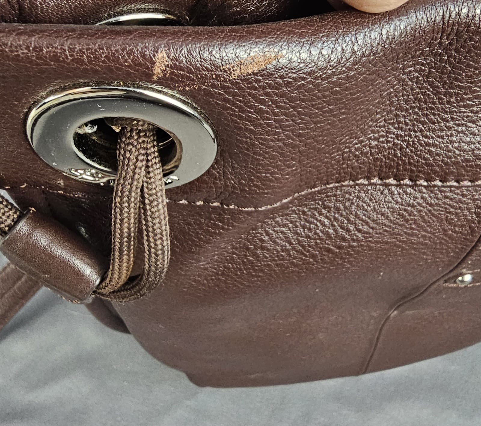 B. Makowsky Durango Soft Pebble Brown Leather Convertible Crossbody Shoulder Bag - Thumbnail 6
