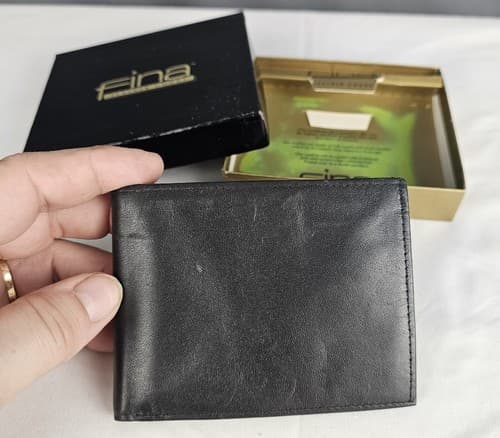 FINA Men's Black Top Quality Leather ID Wallet Bi-fold 1oz NIB Vintage - Thumbnail 2