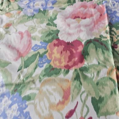 A Jay Yang Design Fabric JYD Muted Floral Print Vintage 78"x44" - Thumbnail 2