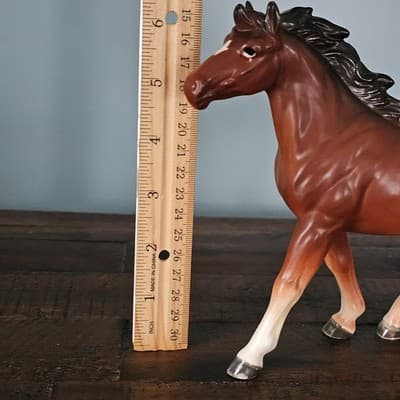 Vintage Porcelain Horse Figurine Bay w White Socks Inarco Japan E3600 6.25" x 8" - Thumbnail 9