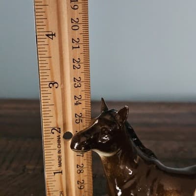 Vintage Dark Bay Foal Horse Figurine Lying Down Bone China? Japan - Thumbnail 8
